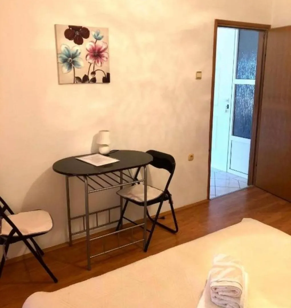 Apartment Damir Lopar